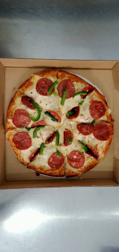 Masnad's Beef Pepperoni Sliced Pizza